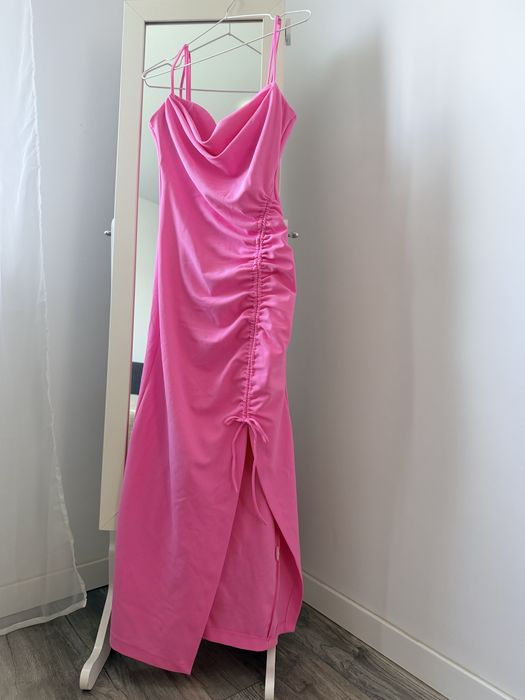 Rochie roz Zara, M, cu crapatura
