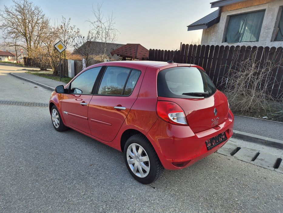 Renault Clio 2011 1,2 benzina Euro 5 Impecabila!!!