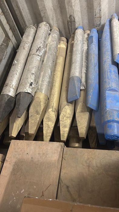 Запчасти на экскаватор