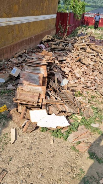 Curatenie si eliberare moloz , debarasare mobile veche , gunoi