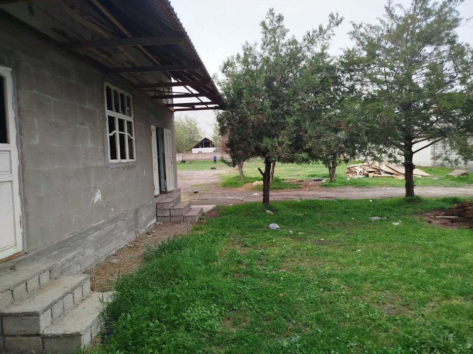 Srochna Joy sotiladi Bo'stonliqda