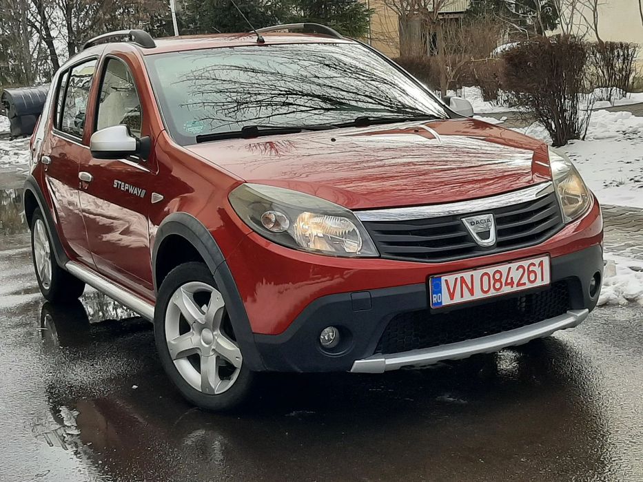 Dacia Sandero Stepway Dacia Sandero Stepway-1,6 i si Gaz,Model 2013