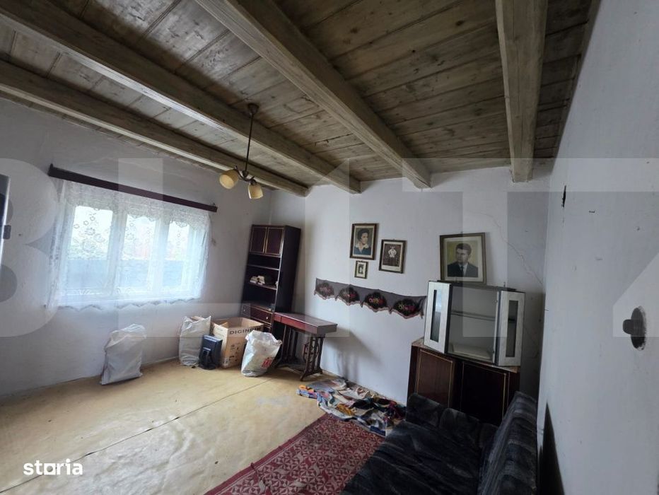 Casa traditionala din caramida in satul Anghelus