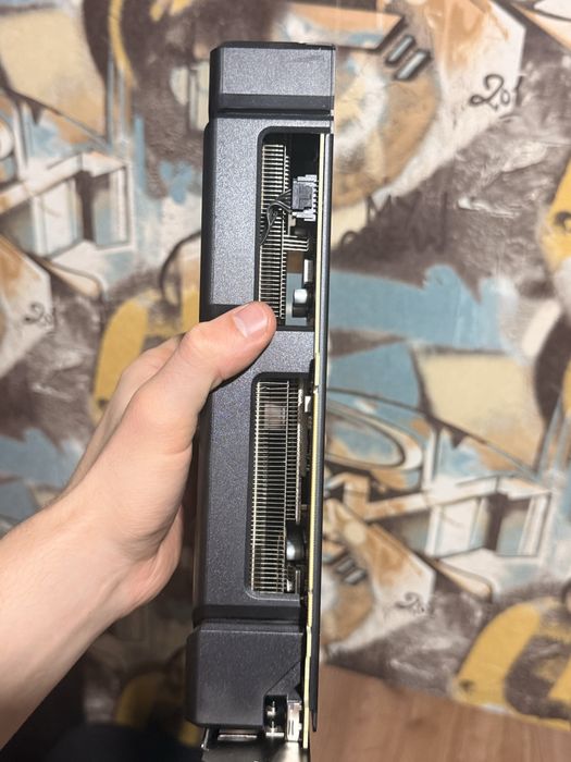 Видеокарта RTX Asus 4070 12GB Торг уместен