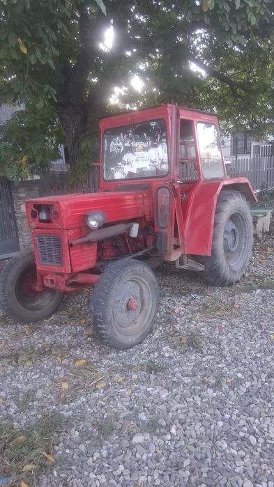 Tractor de vanzare