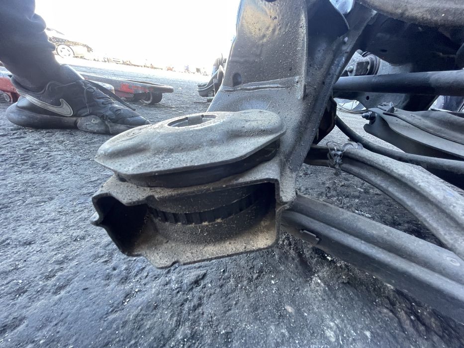 Чисто нов Заден мост w204, w212, w207