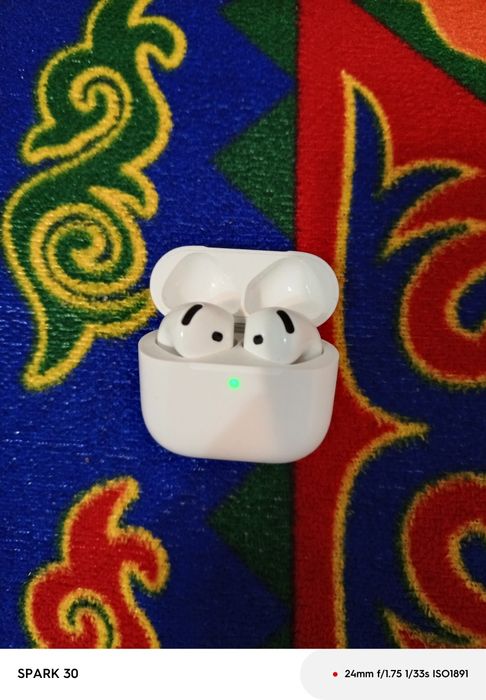 Наушник airpods 4 оригинал