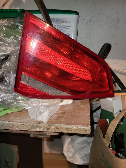 Lampa hayon Audi A4 B8 berlina stânga dreapta