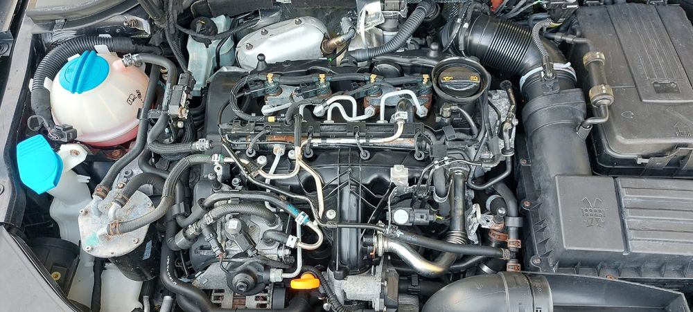 Vw Passat din 2012 motor 2.0 TDI CFFB Manual Volan pe dreapta Anglia