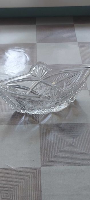 Салатница хрустальная очень красивая