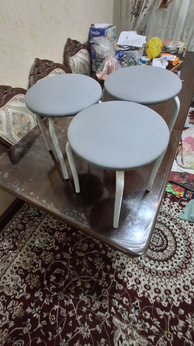 Сотилади!!! Табуретки