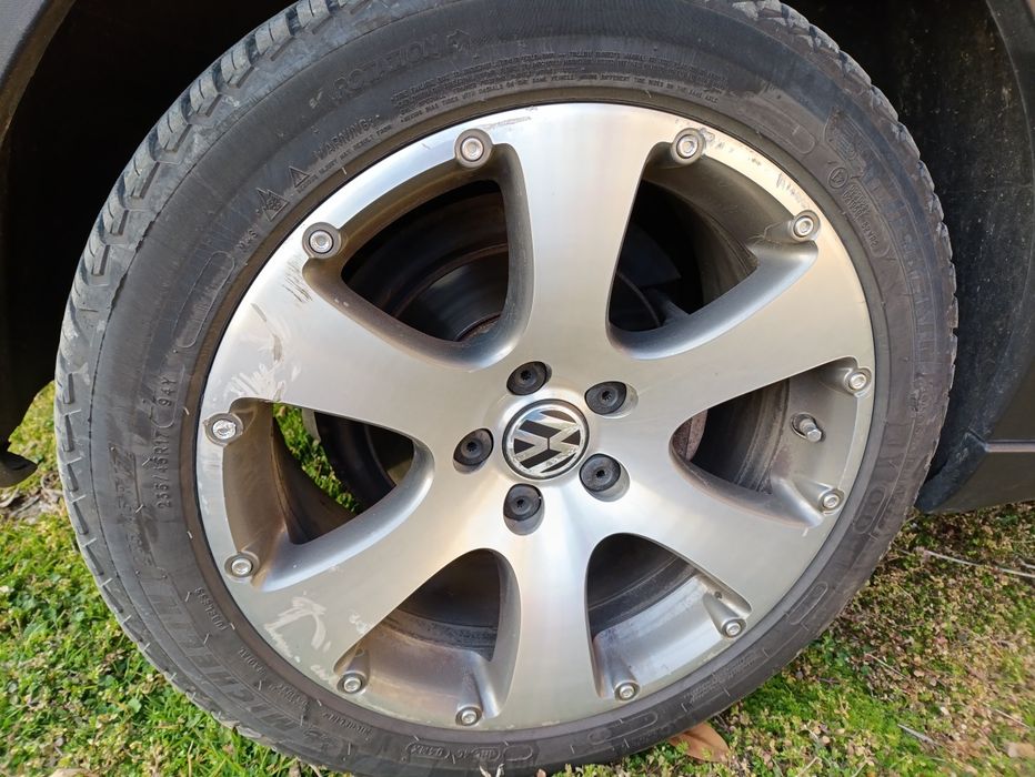 Джанти и гуми за VW Touran cross