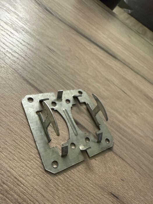 Кляймер для сухой монтажа