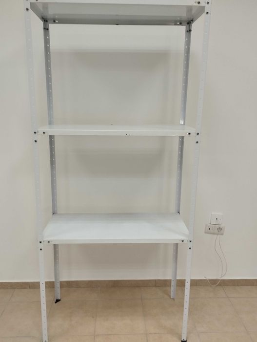 Стелажи - оборудване за склад или магазин