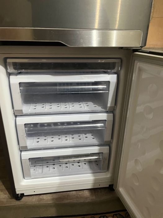 Продается холодильник Самсунг