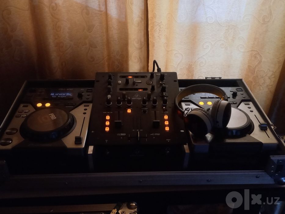 Pioneer CDJ 400 ,цифровой проигрователь.  
400

        Pioneer CDJ-40