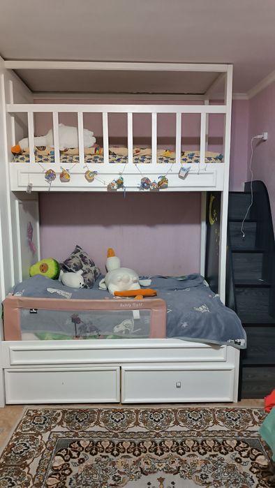 Кровать двухъярусная