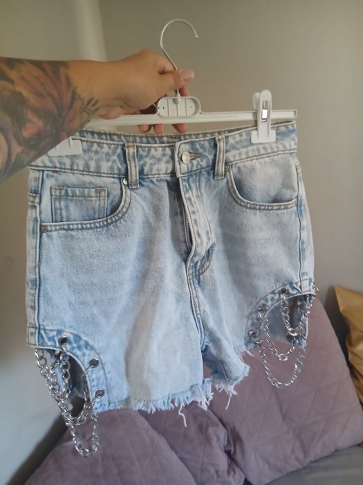 Pantaloni scurți de blugi