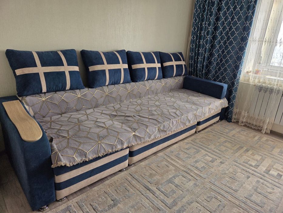 Диван для гостиной
