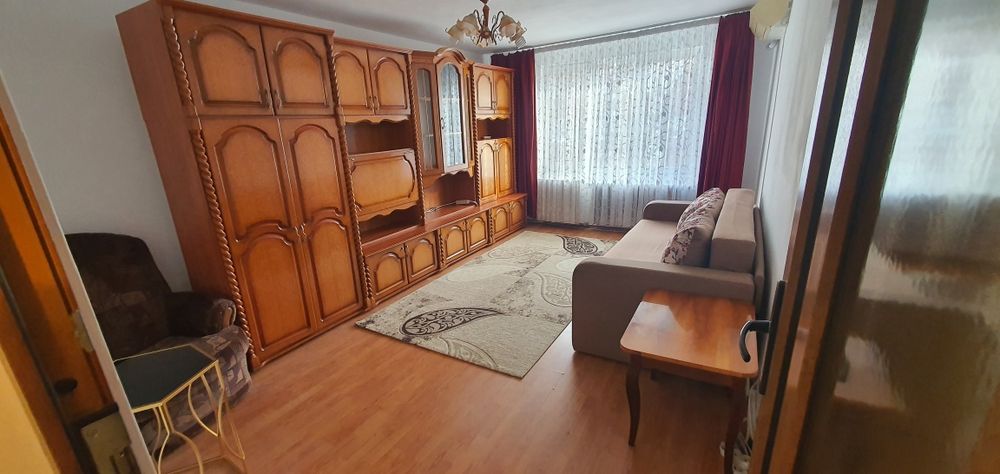 PF inchiriez apartament 2 camere, zona Imparatul Traian