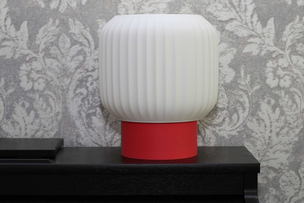 Настольная лампа