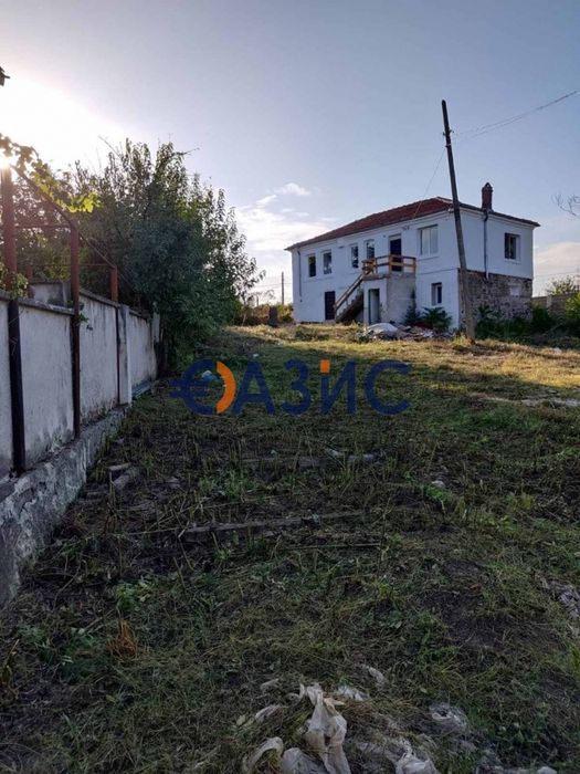 2-етажна къща 170 кв. м. с двор 865 кв. м. В С. Извор, обл. Бургас,#30023148
