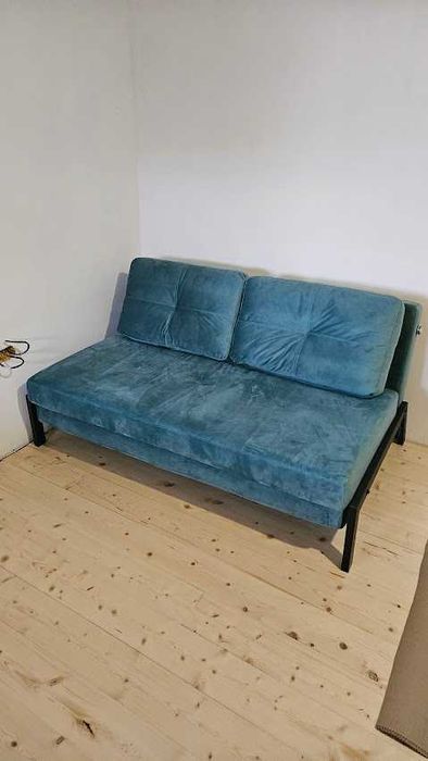 Разтегателен диван двойка