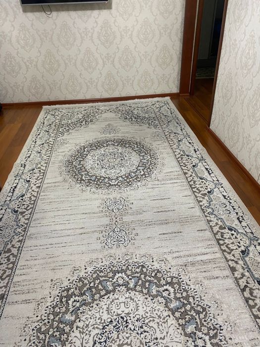 Очень красивый ковер