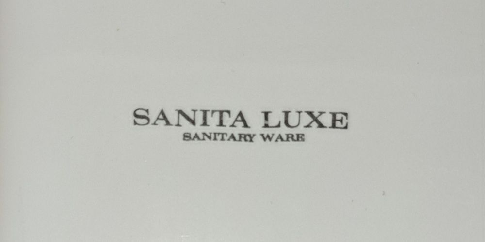 Раквина с тумбой