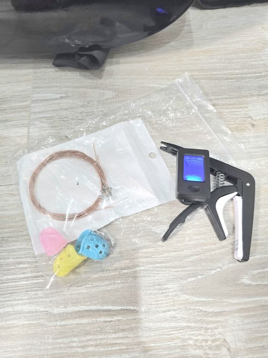 Продам гитара в идеальный состояние