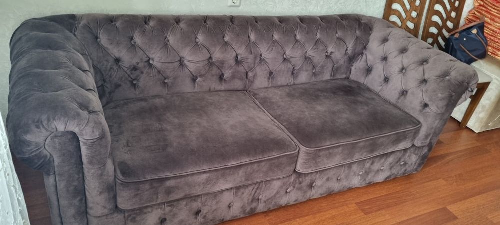 Диван в отличном состоянии 2,2 метра
