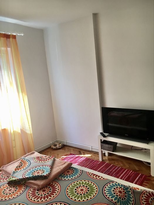 Ofer spre inchiriere ap 2 cam