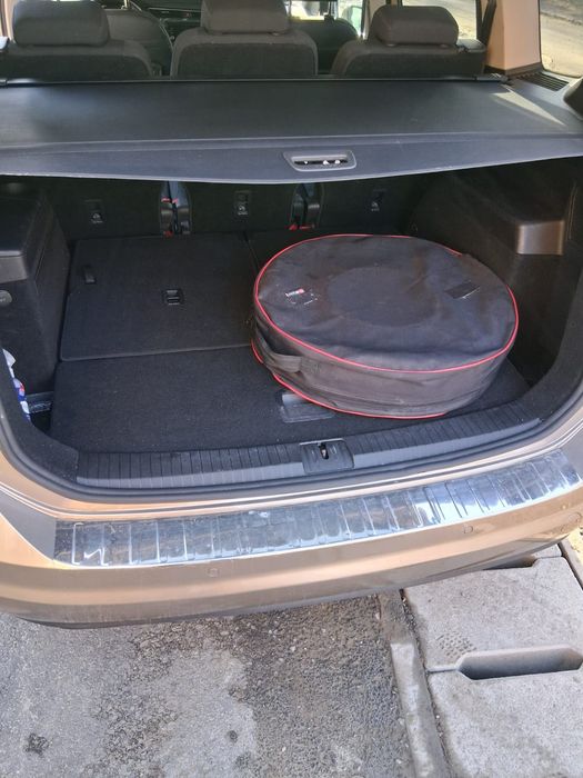 VW Touran 2019 cu 7 locuri