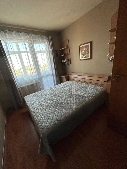 Продавам спешно спално легло