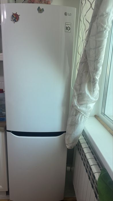 Продам холодильник