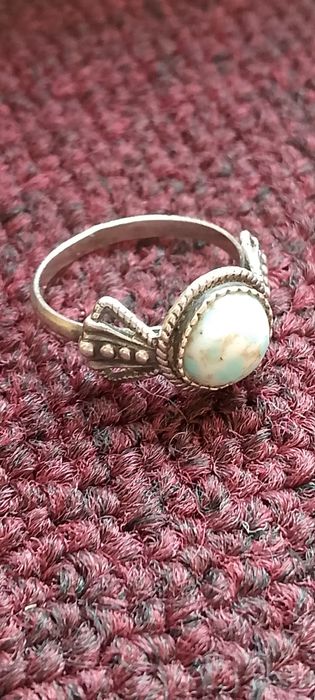 Серебряное кольцо.