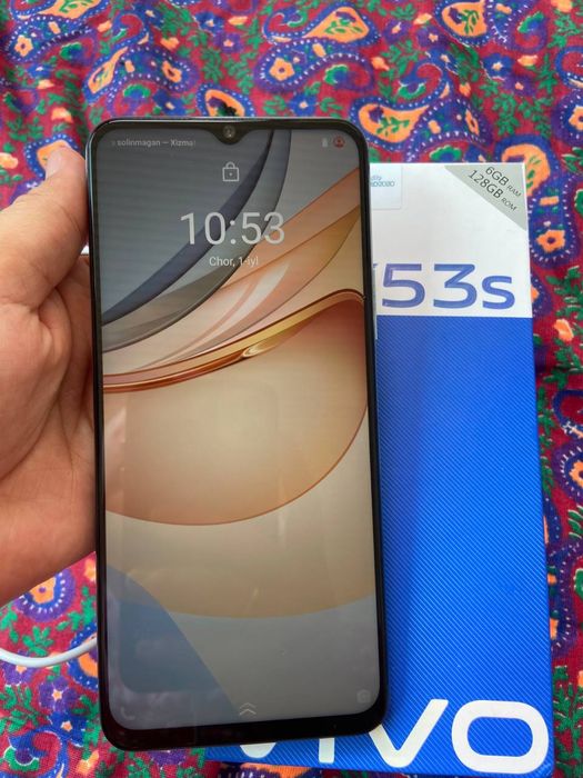 Продается телефон Vivo Y53s