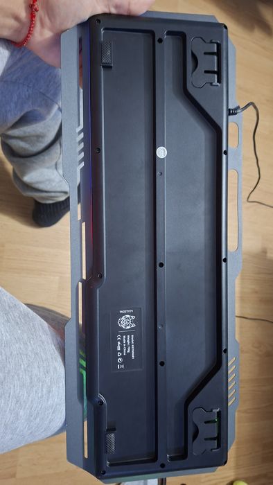 Tastatura + mouse cu fir folosite