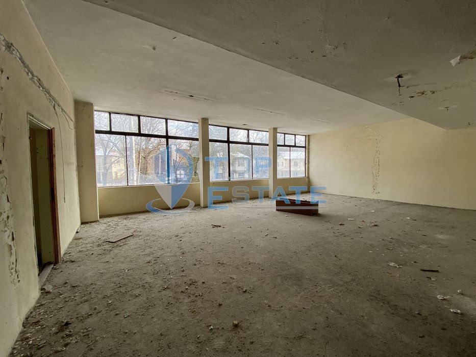 Продава се Хотел в с. Соколово, Област Габрово - 1750 кв.м за 69 €/кв.м - Снимка #4