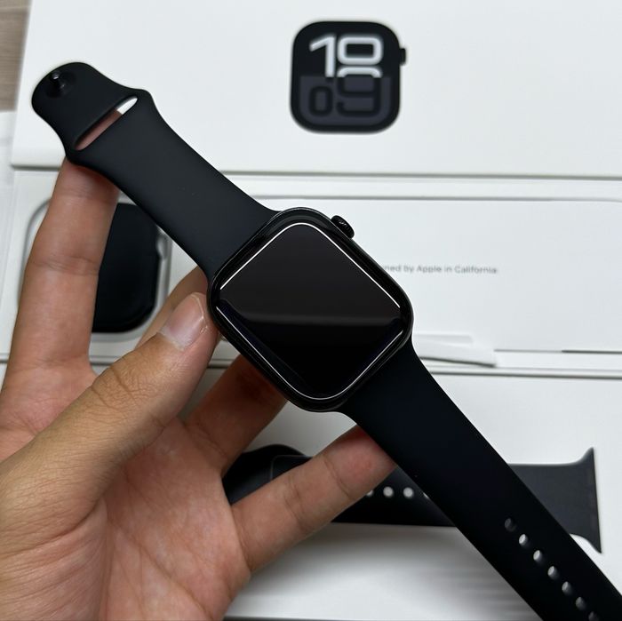 Apple Watch 10 46mm 100% Jet Black