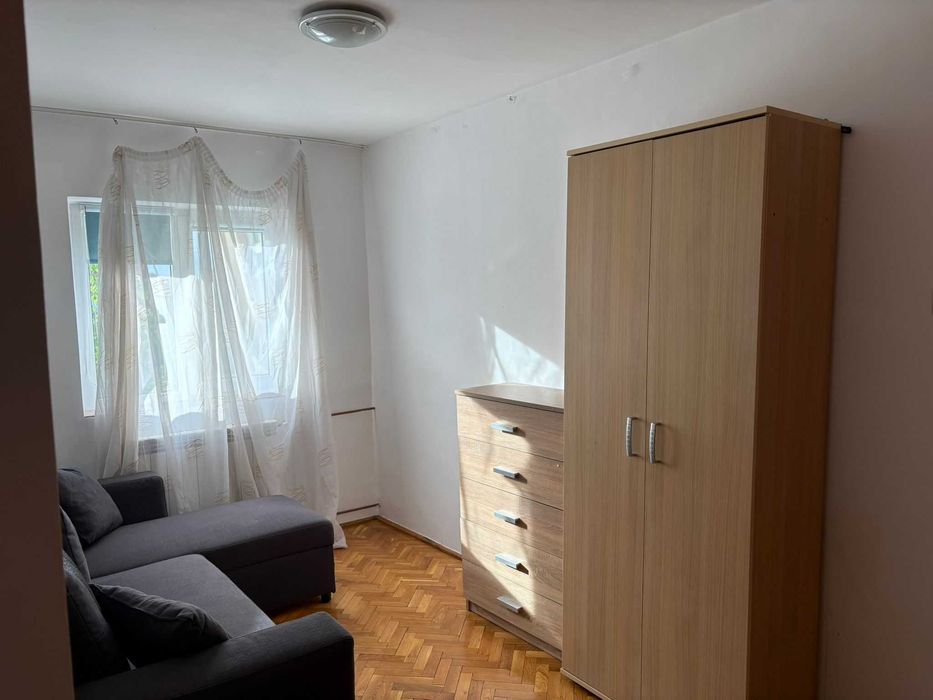 Apartament cu 3 camere, Oradea