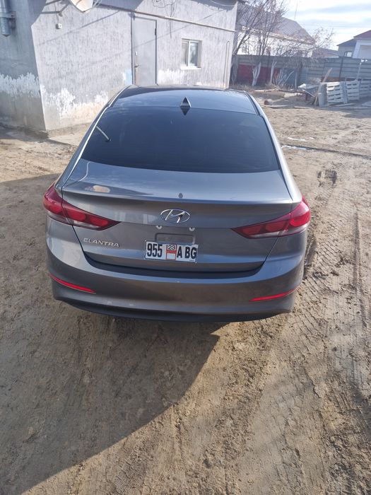Хюндай Елантра 2017 выпуска Американец