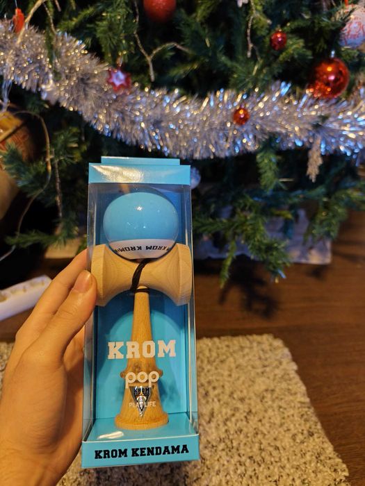Kendama krom pop diverse culori sticky