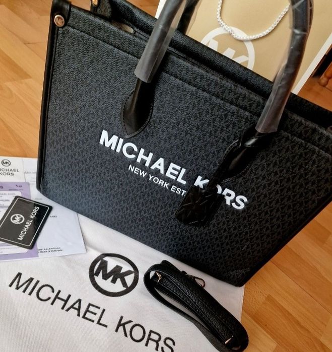 Geanta MK Maxi,,editie limitată, curea detasabila, saculet, etichetă