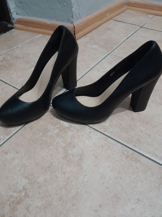 Черный туфли 5000т