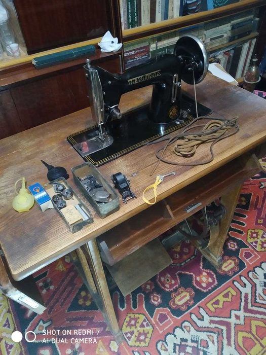 Швейная машинка Textima