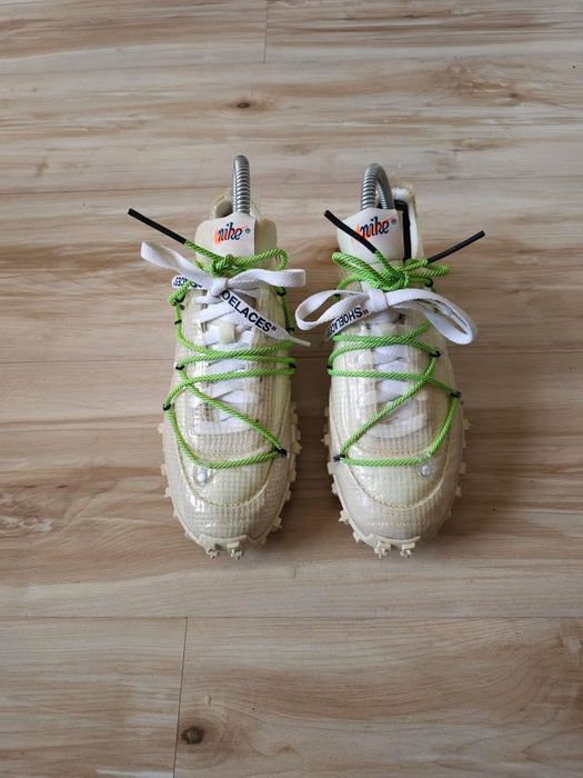 Оригинални дамски маратонки Nike Waffle Racer x Off-White