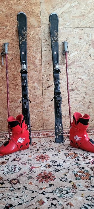 Vand set ski ! Detalii in descriere.