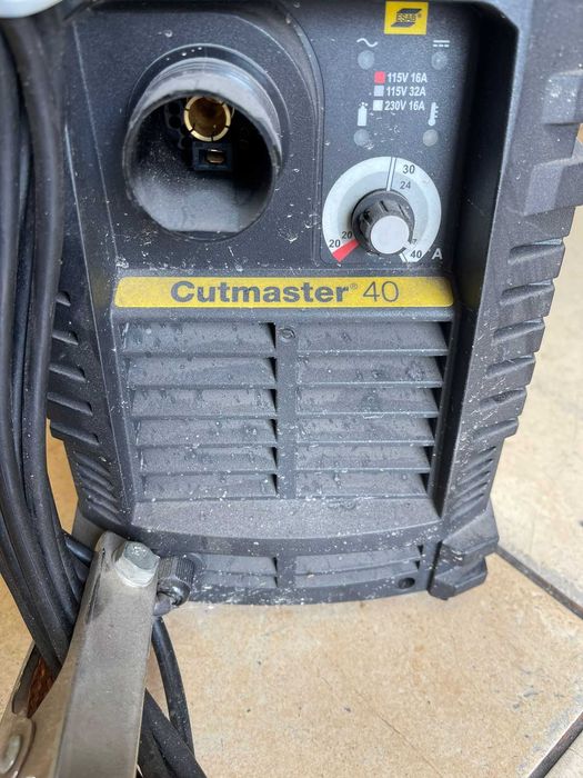 Aparat de Taiere cu Plasma CUTMASTER 40 240V ESAB -A-