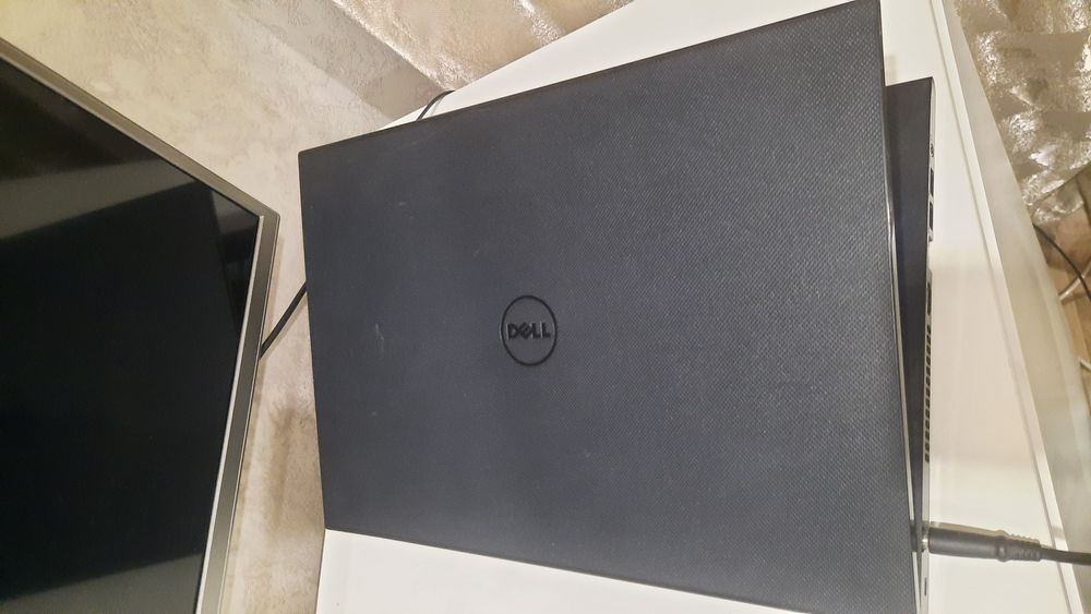 Ноутбук Dell Inspiron 15